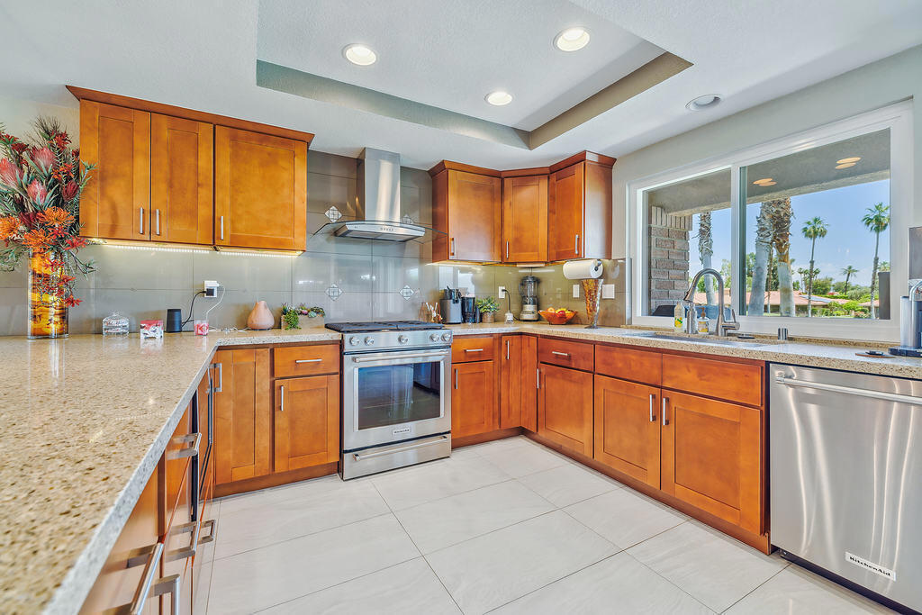 32 Presidio Place