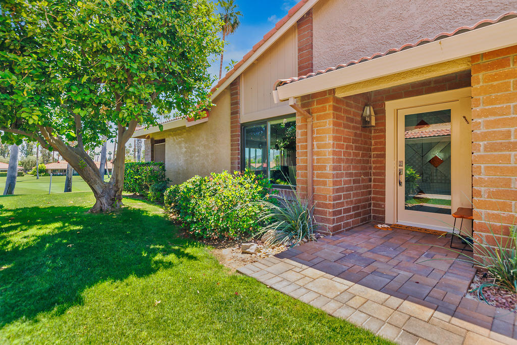 32 Presidio Place