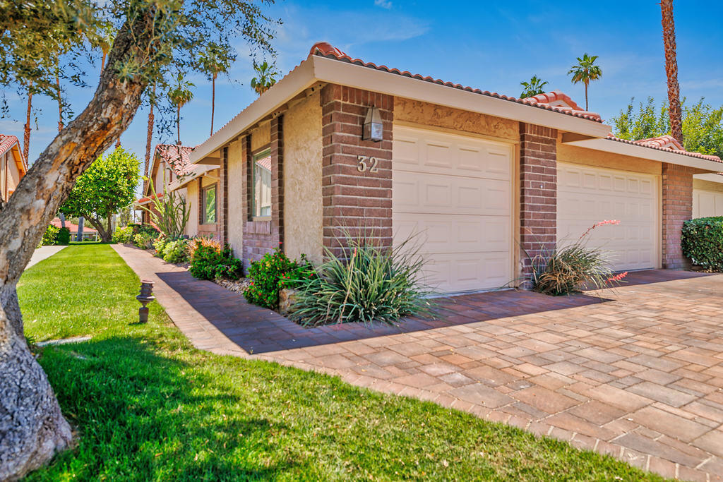 32 Presidio Place