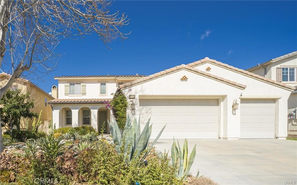 BEAUTIFUL 4 BEDROOM, 3 BATH FAMILY HOME IN FAIR OAKS RANCH, NESTLED ON THE END OF A QUIET CUL-DE-SAC. LIGHT & BRIGHT WITH AN OPEN FLOOR PLAN, COZY FIREPLACE IN FAMILY ROOM, GOURMET KITCHEN WITH GRANITE COUNTERTOPS & CENTER ISLAND, LARGE PANTRY, WOOD FLOORING, DUAL PANED WINDOWS, CROWN MOLDING & RECESSED LIGHTING THROUGHOUT, WOOD FLOORING, ONE BEDROOM DOWNSTAIRS WITH SHOWER, HUGE LOFT ON THE SECOND FLOOR POTENTIAL TO BE A 5TH BEDROOM, SPACIOUS PRIMARY SUITE WITH JACUZZI BATH & CUSTOM TILED SHOWER, GRAND WALK IN CLOSET WITH CUSTOM CABINETRY FOR SHOES, CEILING FANS, BALCONIES OFF THE LOFT & MASTER WITH PANORAMIC VIEWS OVERLOOKING THE CITY & MOUNTAINS, LAUNDRY ROOM UPSTAIRS, LIVING & FAMILY ROOM, 2 A/C UNITS. PEACEFUL BACKYARD WITH LUSH LANDSCAPING, FRUIT TREES & CALMING KOI POND. AMENTITIES INCLUDE ACCESS TO CLUBHOUSE, SPARKLING POOL & SPA, PLAYGROUND & BBQ AREA. CLOSE TO HIKING TRAILS. RESTAURANTS, SHOPPING, SCHOOLS & ACCESS TO FREEWAY. 18 SOLAR PANELS TO HELP WITH UTILITY COST. THIS IS A MUST SEE!