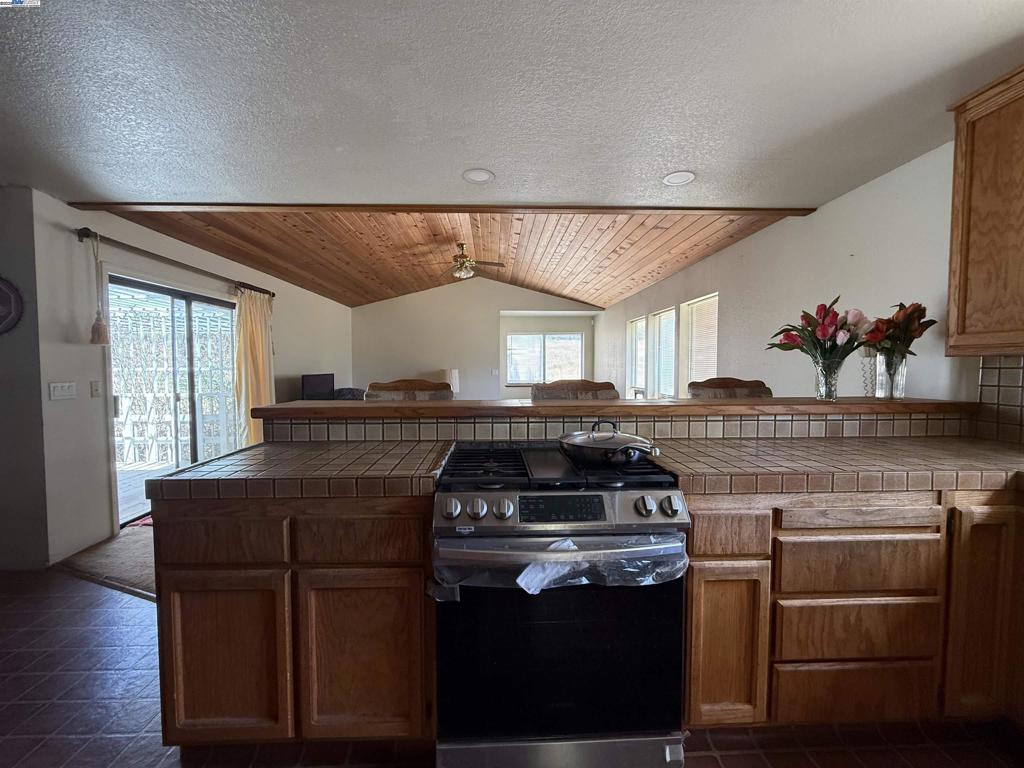 5893 Fruitland Rd