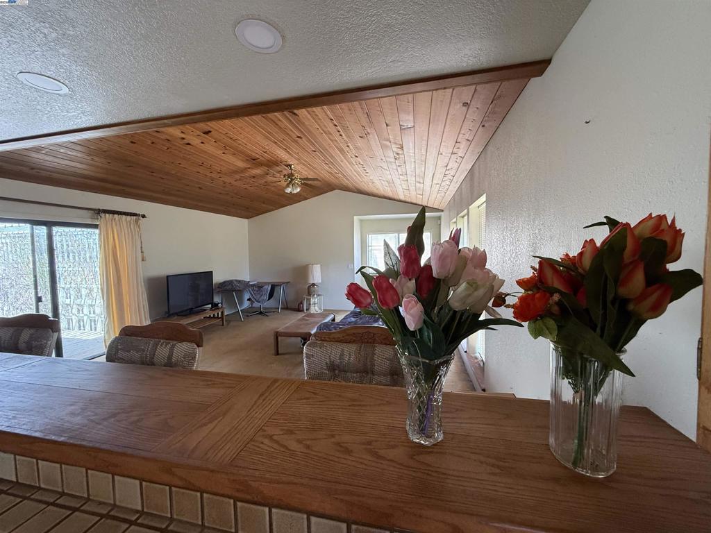 5893 Fruitland Rd
