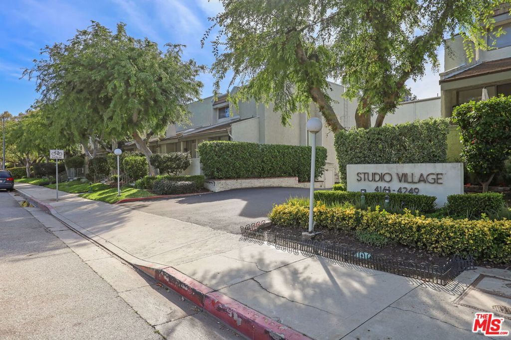 Photo of 4201 Colfax Avenue #B, Studio City, CA 91604 (MLS # 26648891)