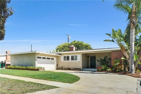 2420 Marwick Avenue Long Beach CA 90815