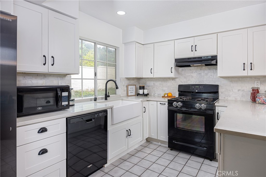 19801 Meadow Ridge Dr 3