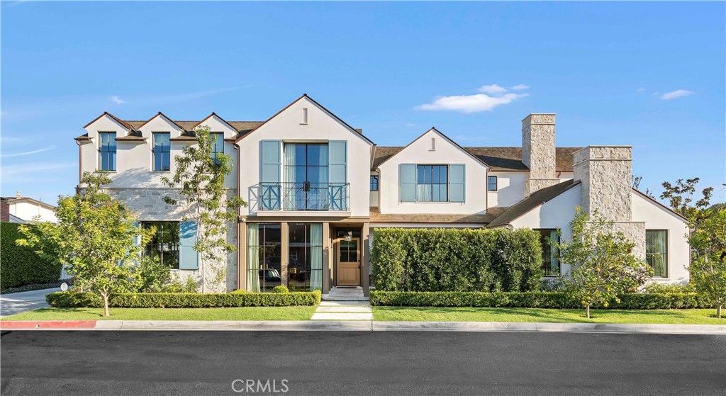 Photo of 2571 Vista Dr, Newport Beach, CA 92663 (MLS # NP26014287)