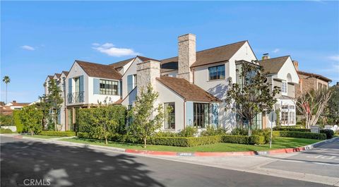 2571 Vista Newport Beach CA 92663