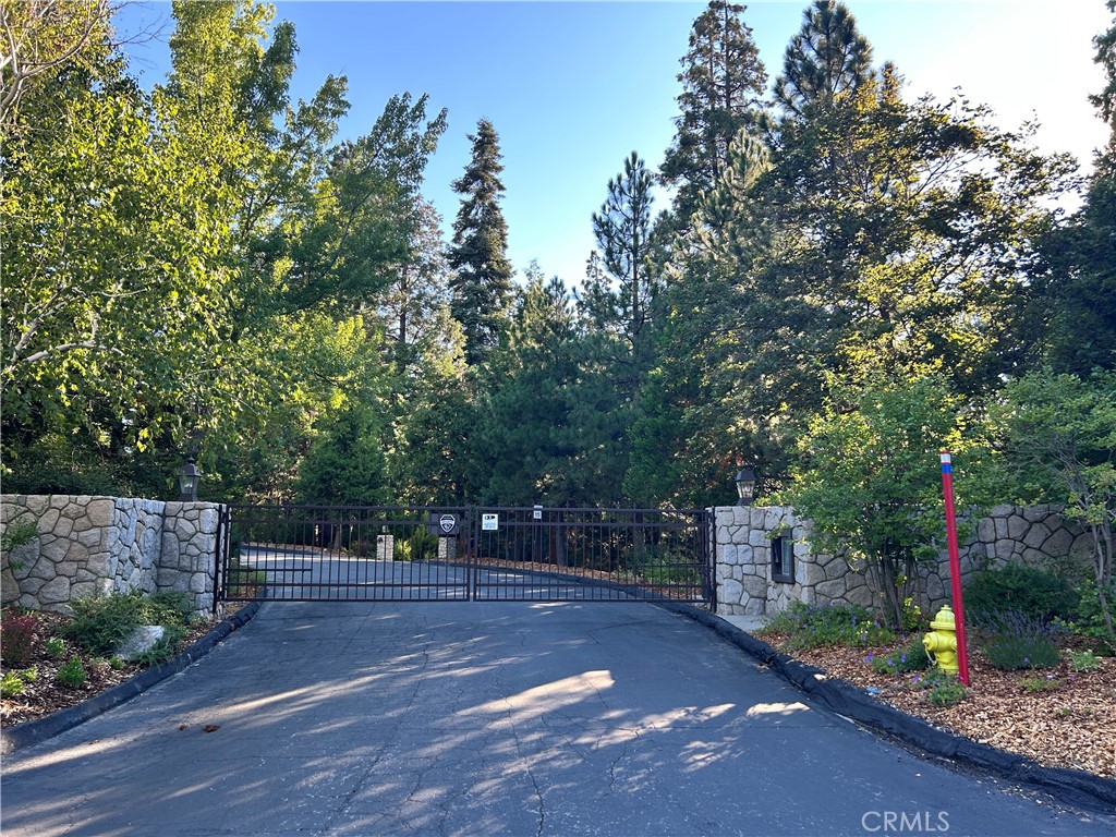 Arrowhead Woods (AWHW) - Land