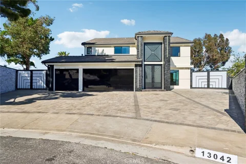 13042 Jolette Avenue, Granada Hills, CA 91344 - MLS#: SR26103690