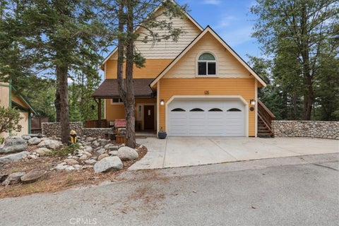 Photo of 649 Sutter Dr, Lake Arrowhead, CA 92352 (MLS # PW26173887)