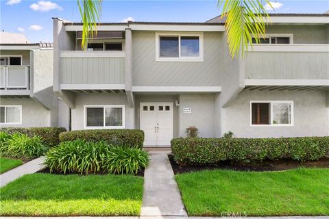 Photo of 18785 Heavenwood Cir #C171, Huntington Beach, CA 92646 (MLS # OC25191803)