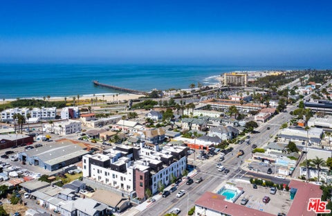 Tiny photo for 214 S Kalorama Street, Ventura, CA 93001 (MLS # 26994971)