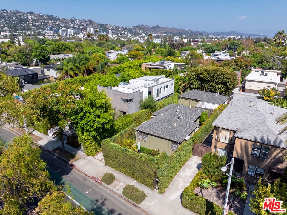 350 N San Vicente Boulevard