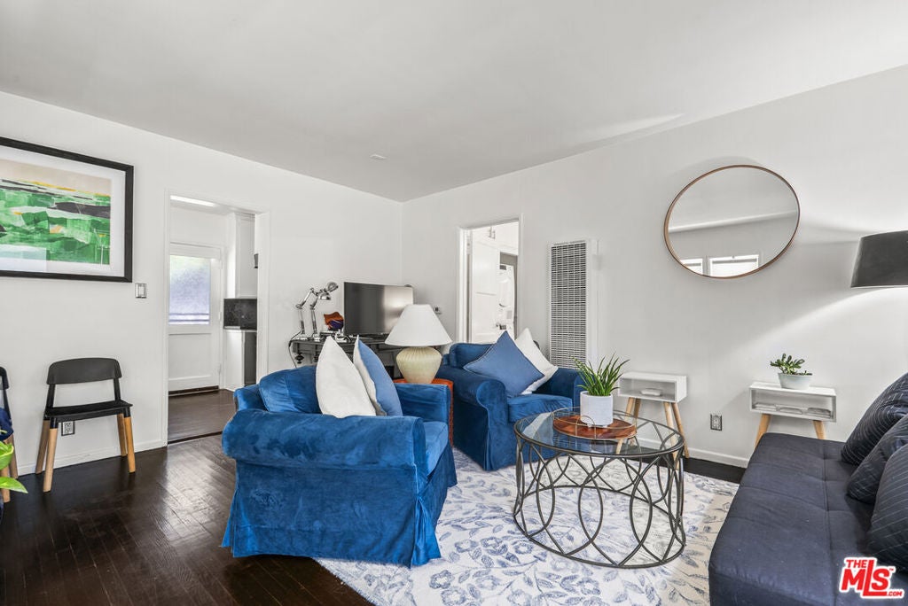 350 N San Vicente Boulevard