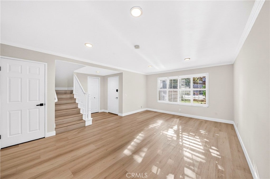 4657 Larwin