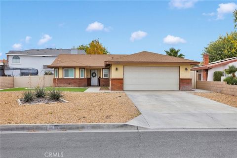 12566 Fairway Victorville CA 92395