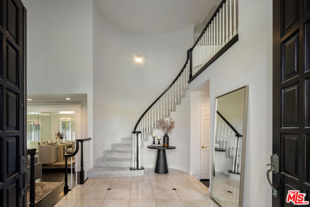 2156 Boe Circle