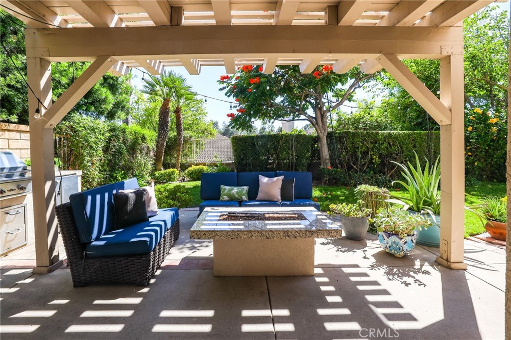 21861 Caminito Drive