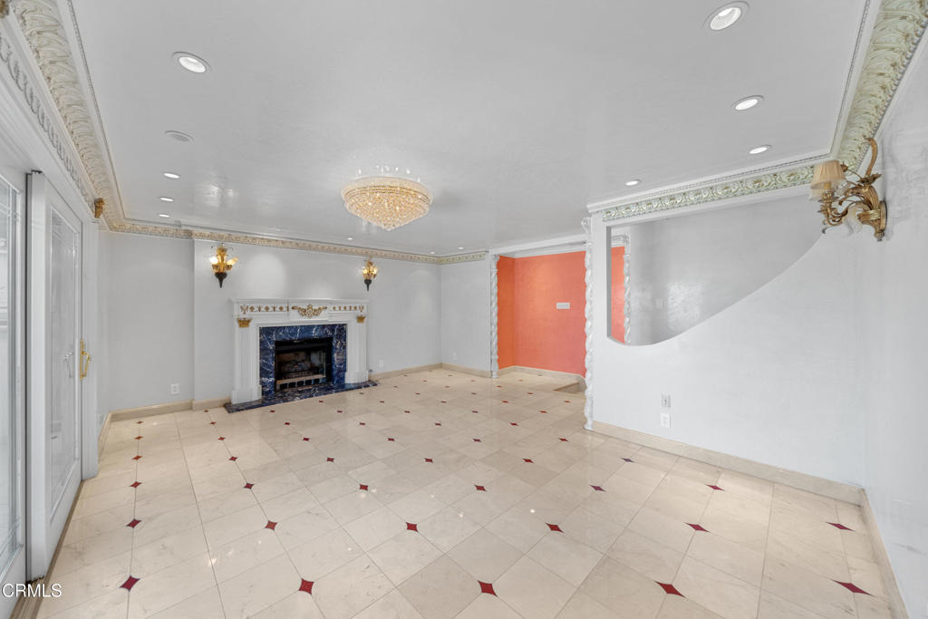 1118 Oberlin Drive