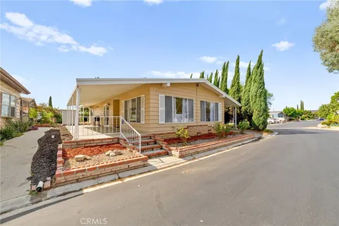 1601 S Garey Avenue Unit 93, Pomona, CA 91766 - MLS#: IV25220789