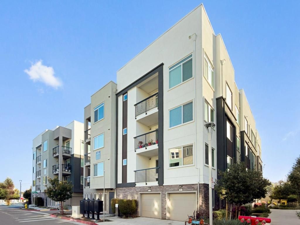 Photo of 3208 Mallard Court #201, San Jose, CA 95117 (MLS # ML82037213)