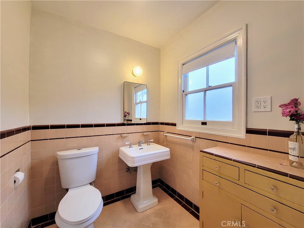 California Heights (CH) - Residential Lease