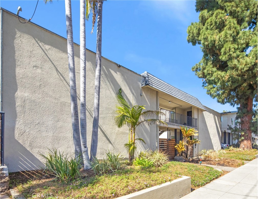 Properties 2 265 N Oakland Avenue
