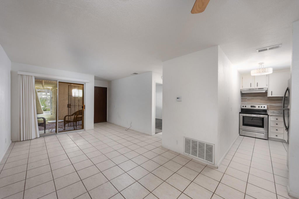 470 N Villa Court 109