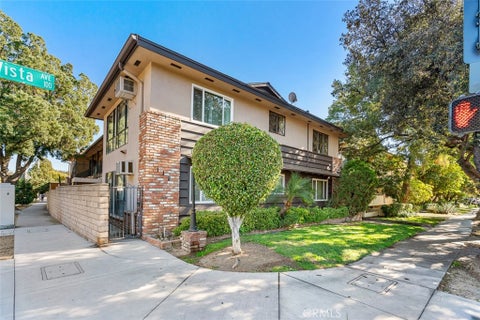 Photo of 112 N Mar Vista Avenue, Pasadena, CA 91106 (MLS # AR26226502)