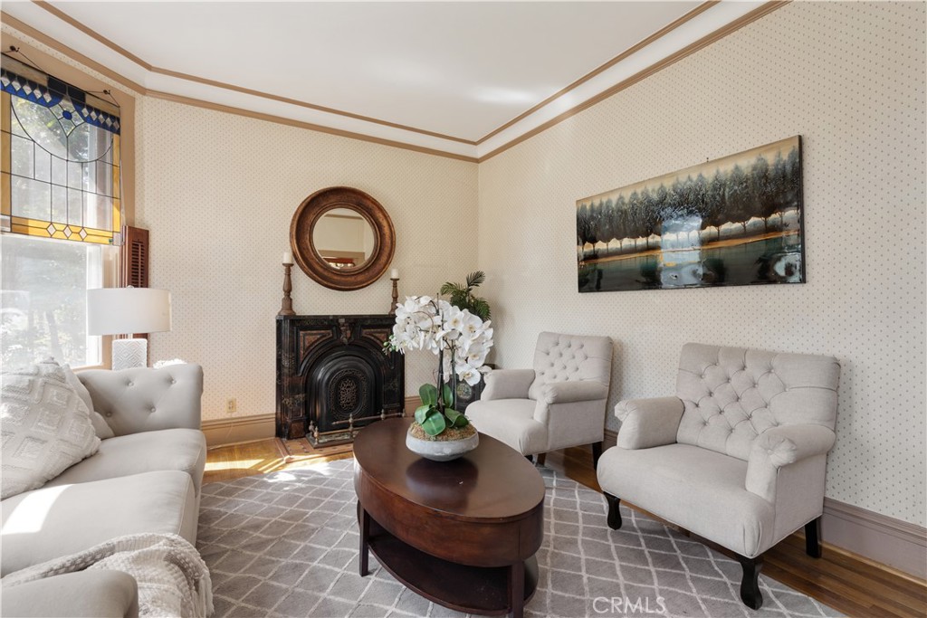 211 E Virginia Avenue