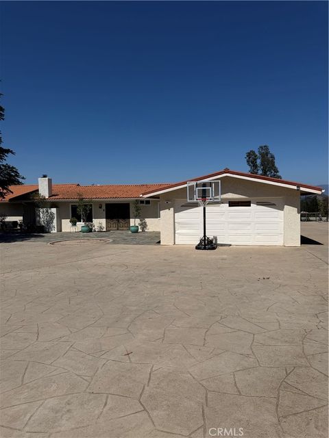 Photo of 28805 Mountain Meadow RD, Escondido, CA 92026 (MLS # PW26104693)