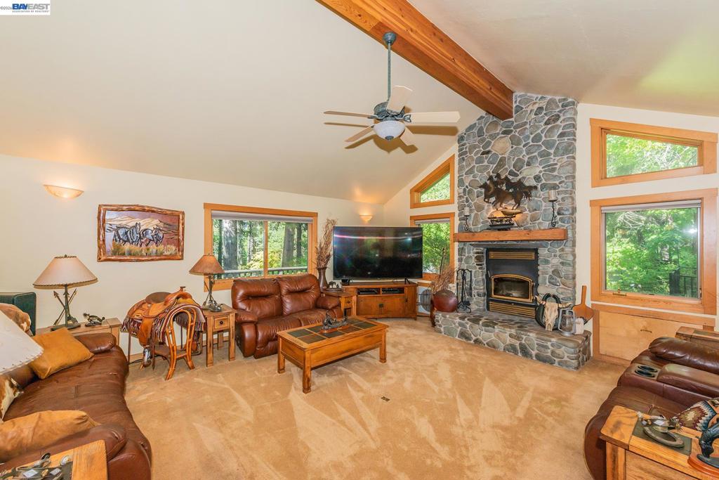 320 Airport Rd