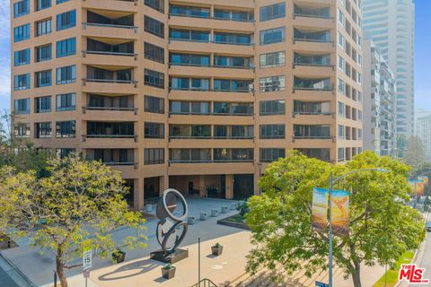 Photo of 10430 Wilshire Boulevard #202, Los Angeles, CA 90024 (MLS # 26666369)