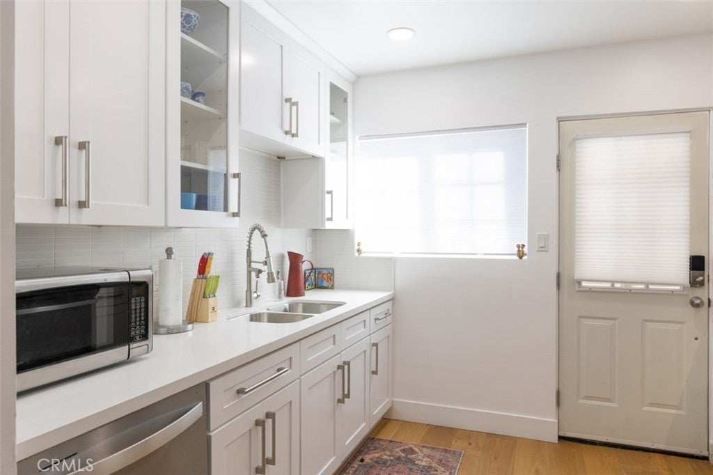6036 Lindley AVE, Encino CA 91316