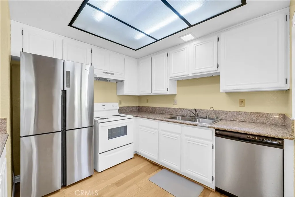 Diamond Bar, California 91765, United States, 2 Bedrooms Bedrooms, ,2 BathroomsBathrooms,Residential,Active,183079