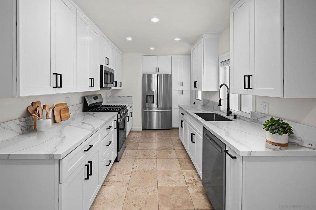 3519 W 190th Street