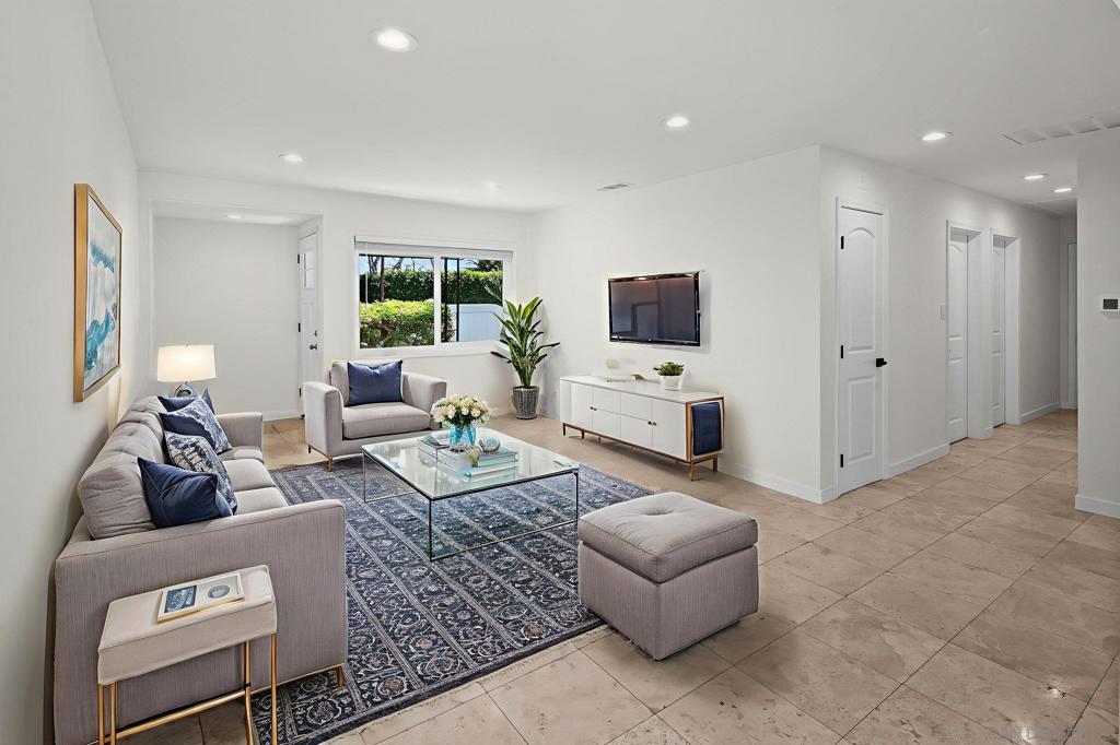 3519 W 190th Street