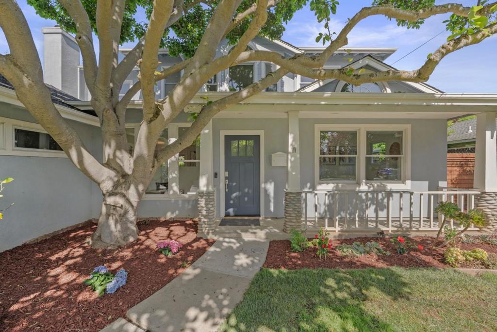 1465 Bonita Avenue