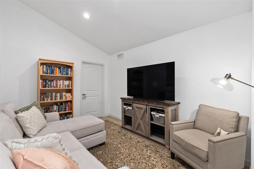 Tustin - Residential Lease