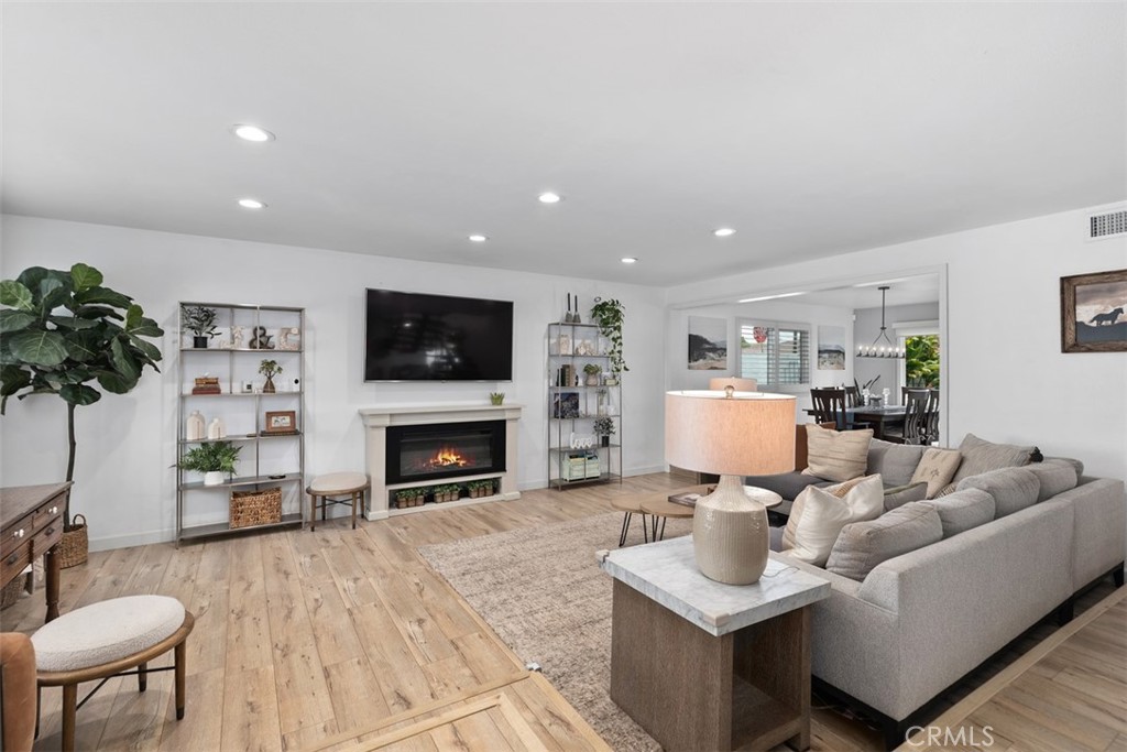 Tustin - Residential Lease