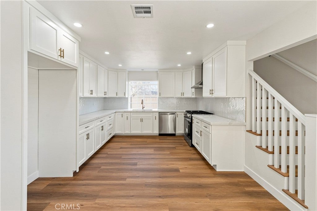 310 N Swidler