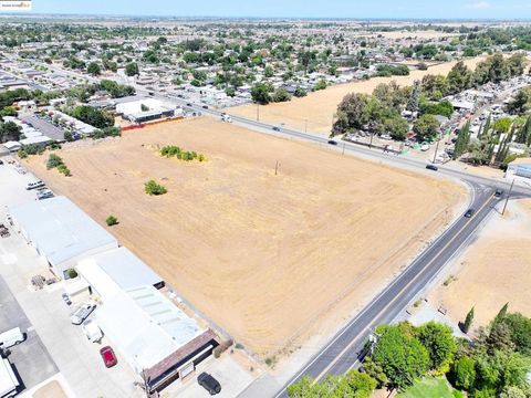 Photo of Almond Ave, Oakley, CA 94561 (MLS # 41106452)