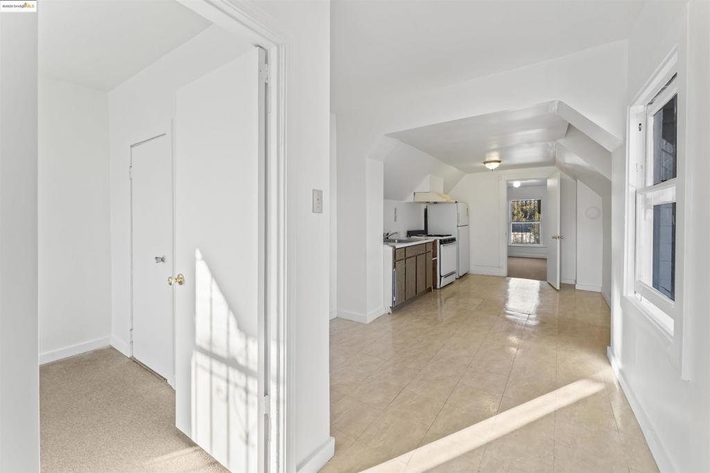 ALAMEDA COUNTY - Residential Income