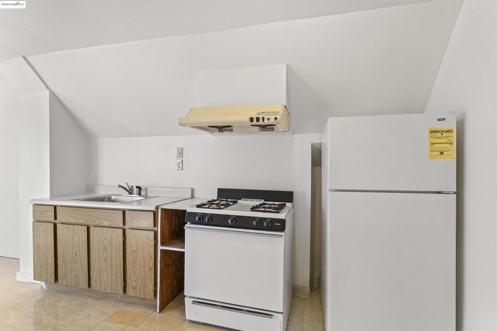 ALAMEDA COUNTY - Residential Income