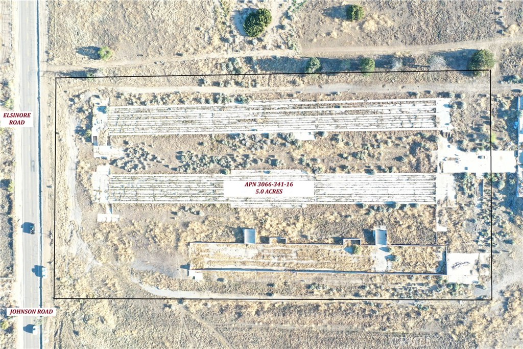 Zoned PH/CS Service Commercial. This allowing for varies uses. Buyer to verify. Not many commerical lot's at this price right off paved road. Water in the street. (Sheep Creek Mutual Water) . According to some old time residents' it was used for cattle, Hence the concrete on the property. The surrounding 29.32 is also owned in partnership with this owner and they would consider selling the 29.32 AC parcel as well. Buy the 5ac or the all of it and build you business .