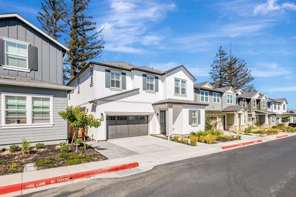 Photo of 117 Haven Circle, Pleasant Hill, CA 94523 (MLS # ML82022772)
