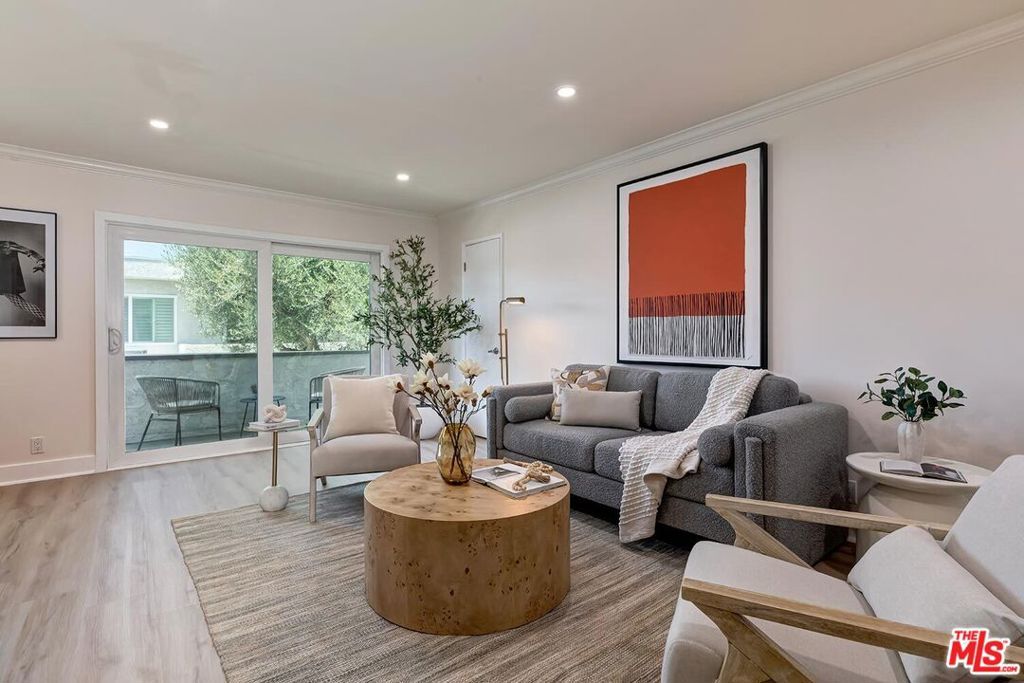 Photo of 2884 Sawtelle Boulevard #215, Los Angeles, CA 90064 (MLS # 25568677)