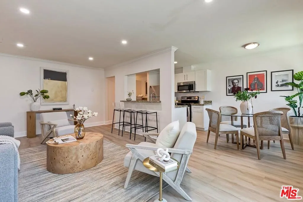 Los Angeles, California 90064, United States, 1 Bedroom Bedrooms, ,1 BathroomBathrooms,Residential,Active,179868