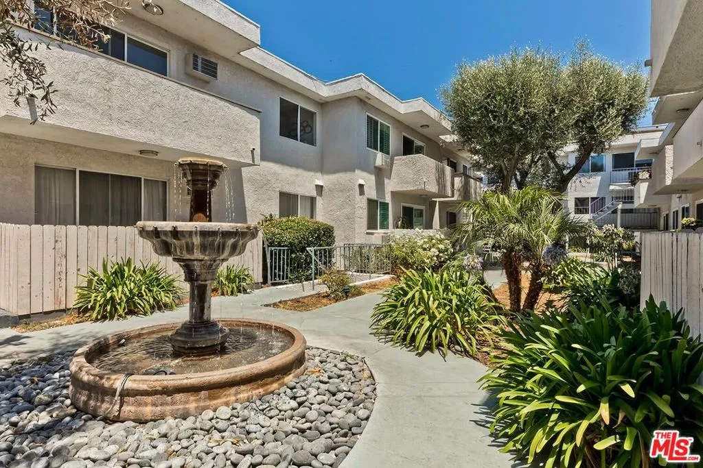 Los Angeles, California 90064, United States, 1 Bedroom Bedrooms, ,1 BathroomBathrooms,Residential,Active,179868