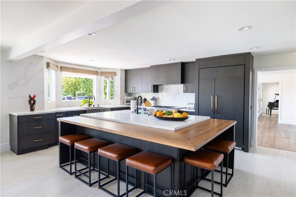 Photo of 25402 Gallup Circle, Laguna Hills, CA 92653 (MLS # OC26096549)